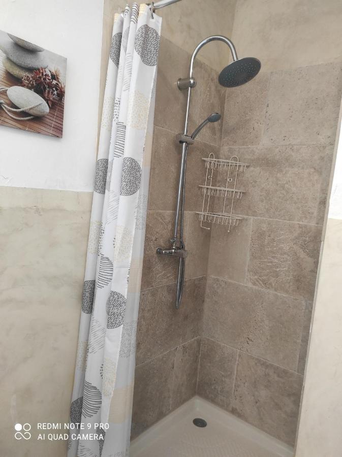Appartement Entre blé et lavande à Bonnieux Extérieur photo